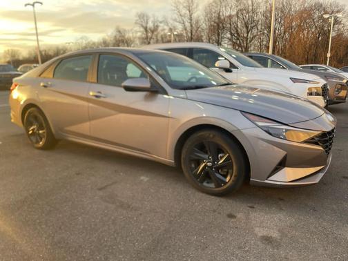 2023 Hyundai ELANTRA HEV Blue