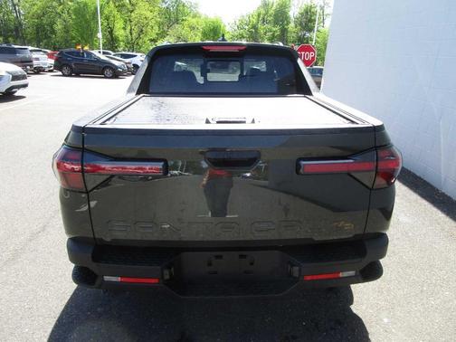 2025 Hyundai SANTA CRUZ SEL Activity