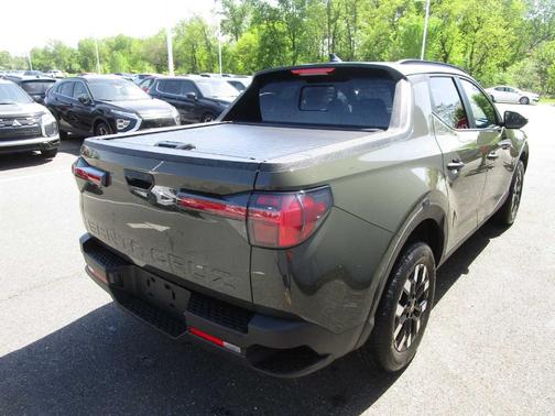 2025 Hyundai SANTA CRUZ SEL Activity