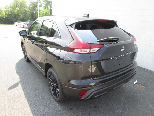 2024 Mitsubishi Eclipse Cross LE