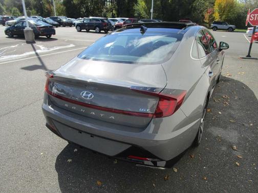 2022 Hyundai SONATA SEL Plus