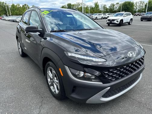 Abyss Black Pearl 2023 Hyundai KONA SEL