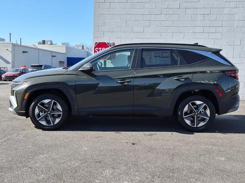 Green 2026 Hyundai TUCSON SEL