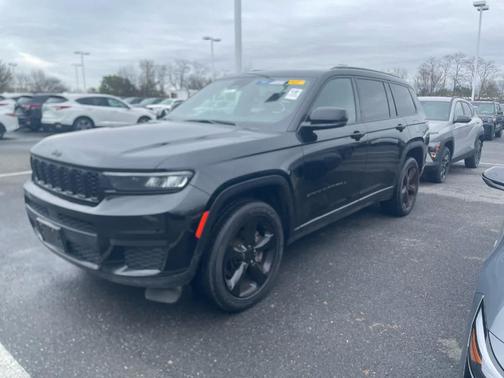 2023 Jeep Grand Cherokee L Laredo