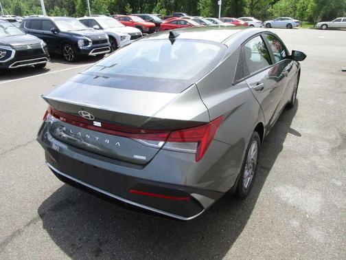 2025 Hyundai ELANTRA HEV Blue