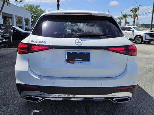 2025 Mercedes-Benz GLC 300 Base