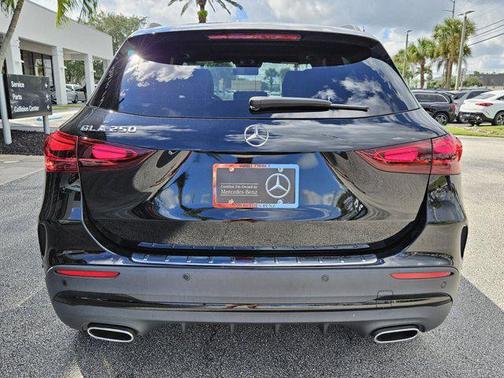 2025 Mercedes-Benz GLA 250 Base