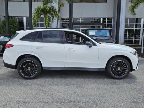2025 Mercedes-Benz GLC 300 Base