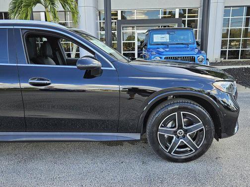 2026 Mercedes-Benz GLC 300 Base