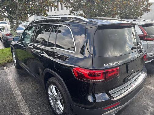 Night Black 2021 Mercedes-Benz GLB 250 Base