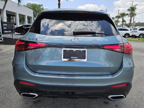 2025 Mercedes-Benz GLC 300 Base
