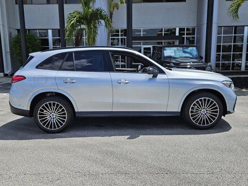 2025 Mercedes-Benz GLC 300 Base