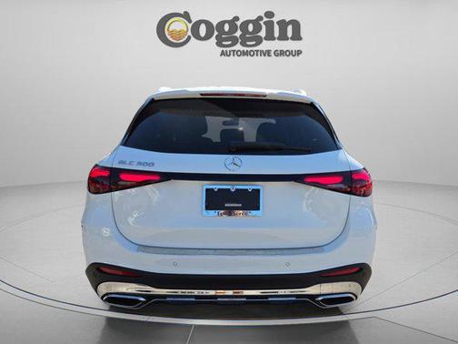 2026 Mercedes-Benz GLC 300 Base