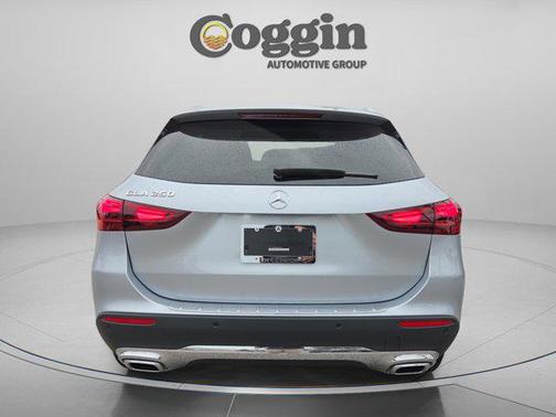 Cirrus Silver Metallic 2026 Mercedes-Benz GLA 250 Base