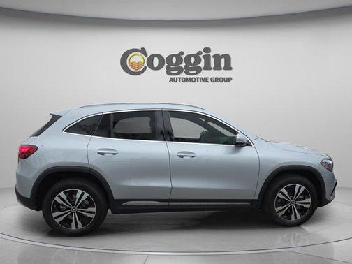 Cirrus Silver Metallic 2026 Mercedes-Benz GLA 250 Base