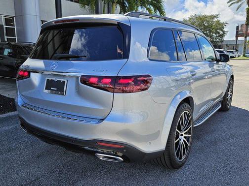 2026 Mercedes-Benz GLS 580 4MATIC
