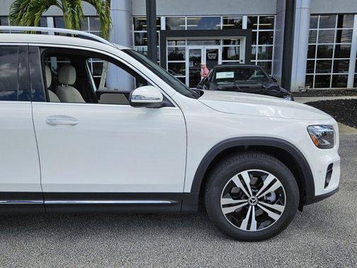 2025 Mercedes-Benz GLB 250 Base