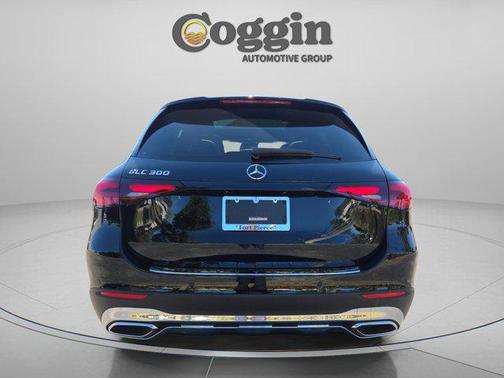 2026 Mercedes-Benz GLC 300 Base