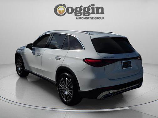 2026 Mercedes-Benz GLC 300 Base