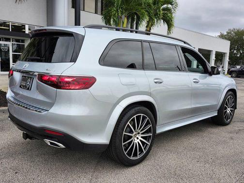 2025 Mercedes-Benz GLS 450 4MATIC