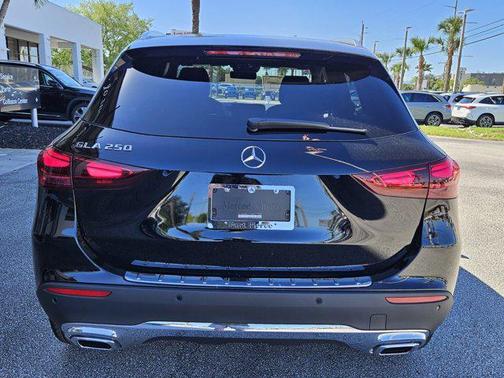 2025 Mercedes-Benz GLA 250 Base