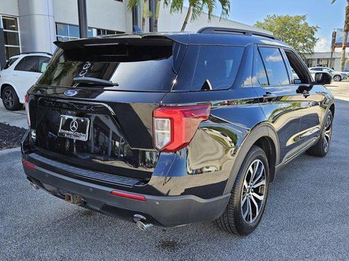 2022 Ford Explorer ST-Line