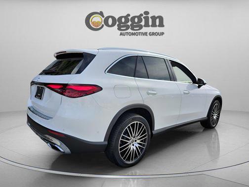 2026 Mercedes-Benz GLC 300 Base