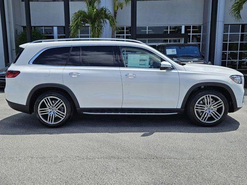 2025 Mercedes-Benz GLS 450 4MATIC