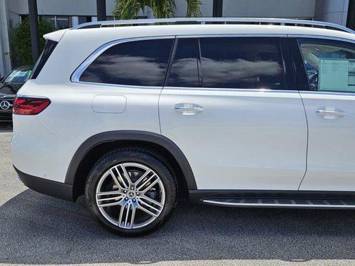 2025 Mercedes-Benz GLS 450 4MATIC
