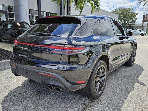 2023 Porsche Macan T