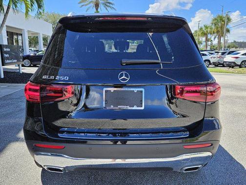 2026 Mercedes-Benz GLB 250 Base