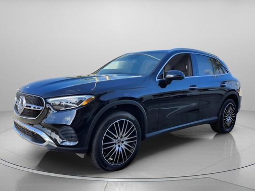 Black 2026 Mercedes-Benz GLC 300 Base