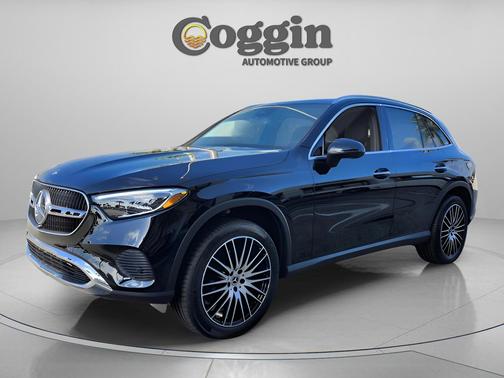 Black 2026 Mercedes-Benz GLC 300 Base