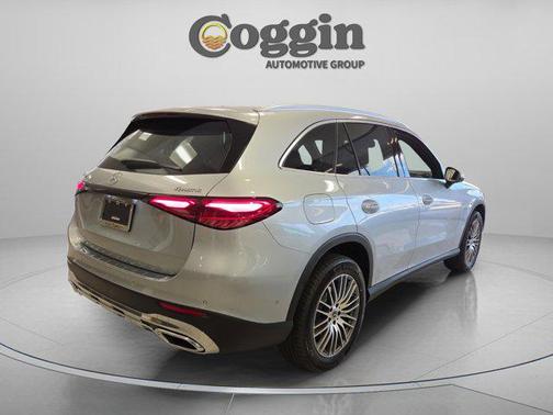 2026 Mercedes-Benz GLC 300 4MATIC