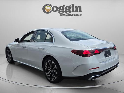 MANUFAKTUR Moonlight White Metallic 2026 Mercedes-Benz E-Class E 350