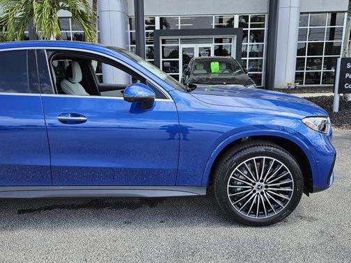2025 Mercedes-Benz GLC 300 4MATIC Coupe
