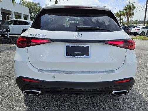 2026 Mercedes-Benz GLC 300 Base