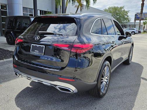 2025 Mercedes-Benz GLC 300 Base