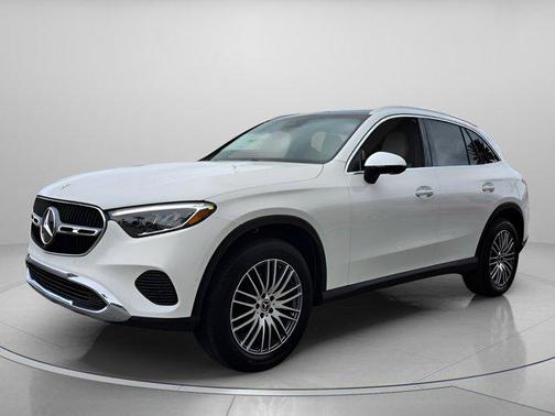 Polar White 2026 Mercedes-Benz GLC 300 Base