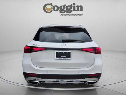 Polar White 2026 Mercedes-Benz GLC 300 Base