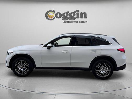 Polar White 2026 Mercedes-Benz GLC 300 Base
