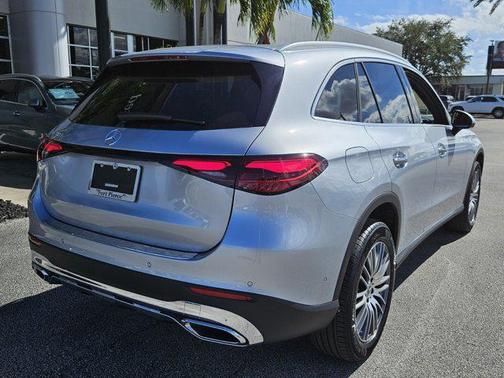 2026 Mercedes-Benz GLC 300 Base
