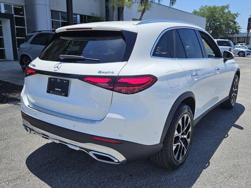 2025 Mercedes-Benz GLC 350e Base