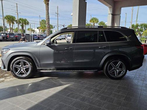 2025 Mercedes-Benz GLS 450 4MATIC