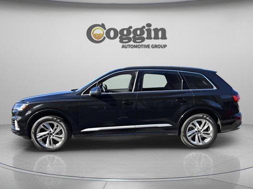2023 Audi Q7 55 Premium Plus