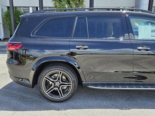 2025 Mercedes-Benz GLS 450 4MATIC