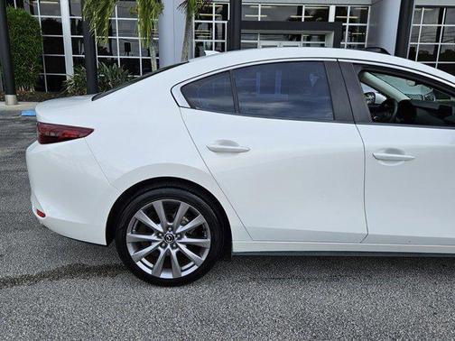 2019 Mazda Mazda3 FWD w/Preferred Package