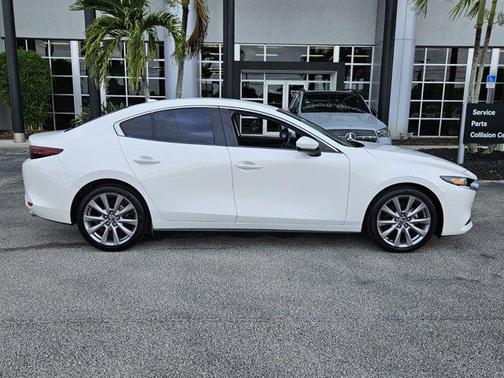 2019 Mazda Mazda3 FWD w/Preferred Package