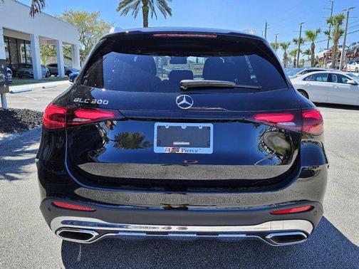 2025 Mercedes-Benz GLC 300 Base