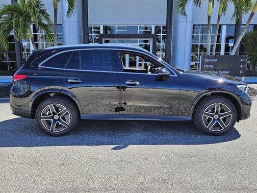 2025 Mercedes-Benz GLC 300 Base
